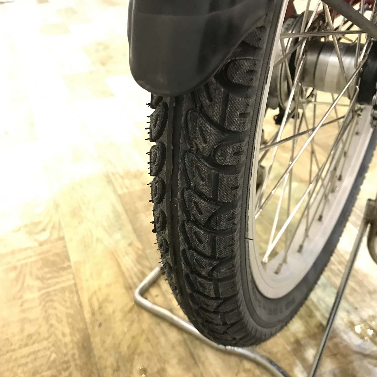 パナソニック ギュット ミニ DX レッド 20インチ KB109【中古車】