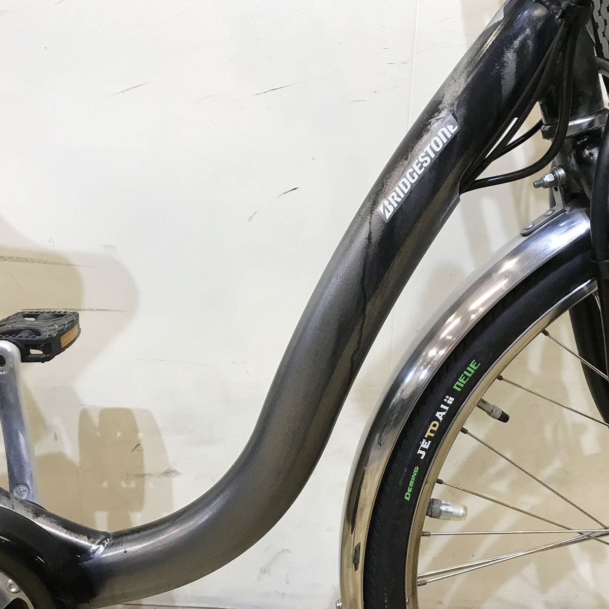 中古電動自転車 ブリヂストン フロンティア シルバー 26インチ KG115