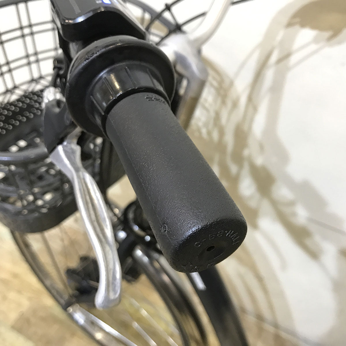 【１万円引き！】ブリヂストン フロンティア（デュアルドライブ） シルバー 26インチ KG115 【中古車】