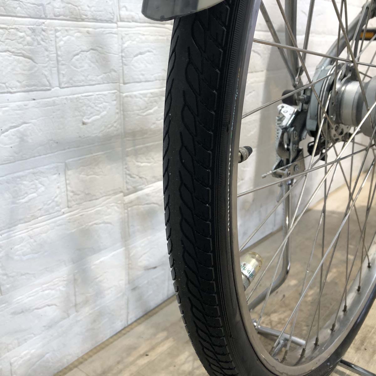 ブリヂストン アシスタ ロイヤル シルバー 26インチ YQ095 【中古車】