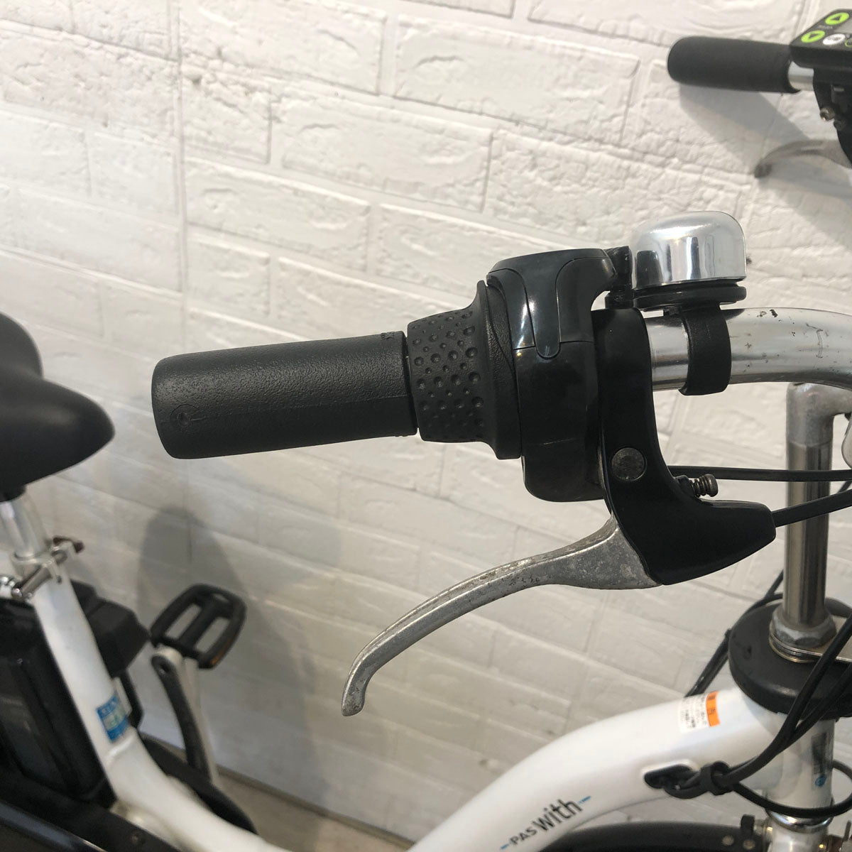 中古電動自転車 ヤマハ PAS With パス ウィズ ホワイト 26インチ YD038