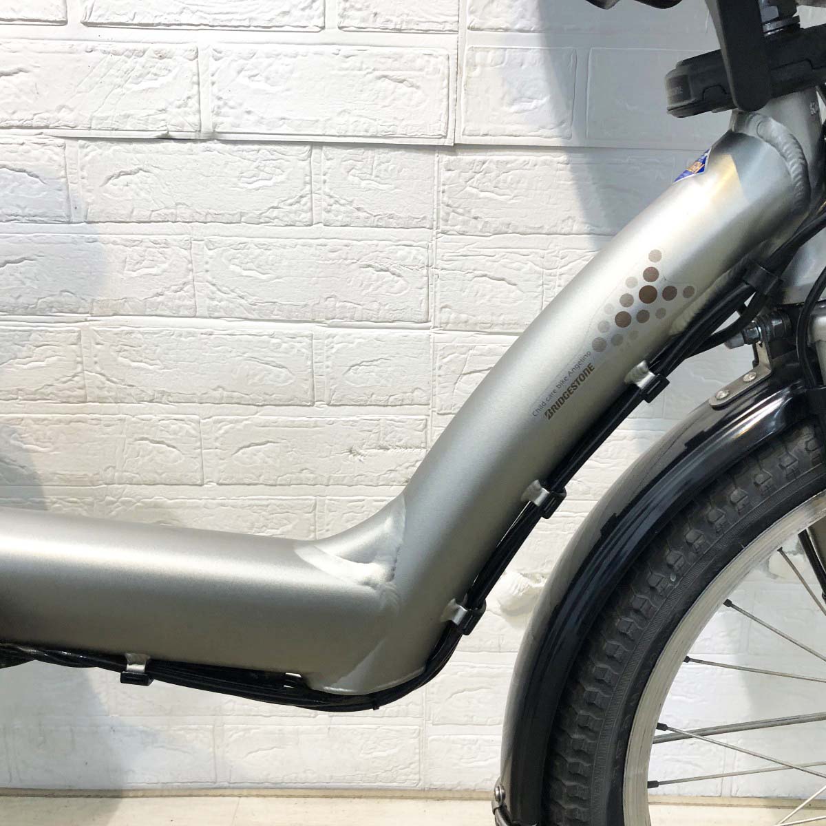 中古電動自転車 ブリヂストン アンジェリーノプティットe シルバー 20