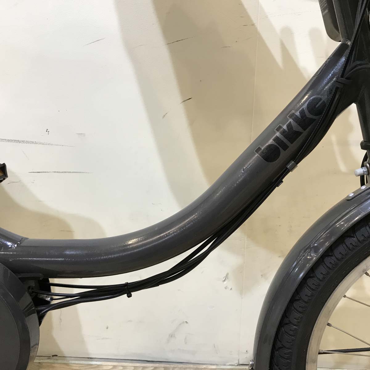 ブリヂストン bikke MOB e ビッケ モブ イー グレー 20インチ KX052【中古車】