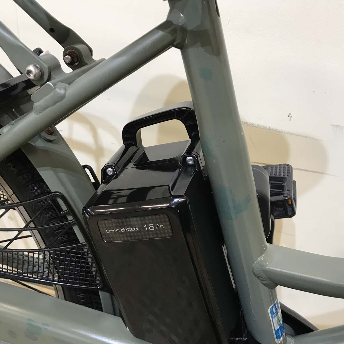 パナソニック ティモ S カーキ 26インチ KC001 【中古車】