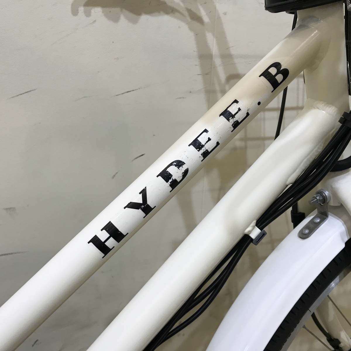 ブリヂストン HYDEE B ハイディ ビー ホワイト 26インチ KX055 【中古車】