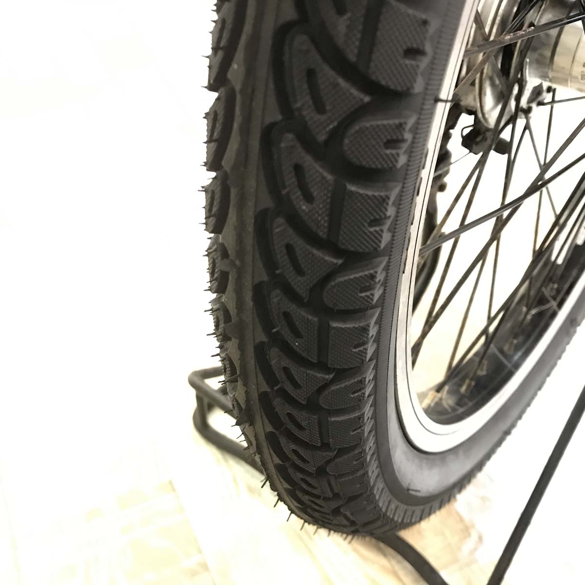 パナソニック ギュット アニーズ ブラック 20インチ KG122 【中古車】