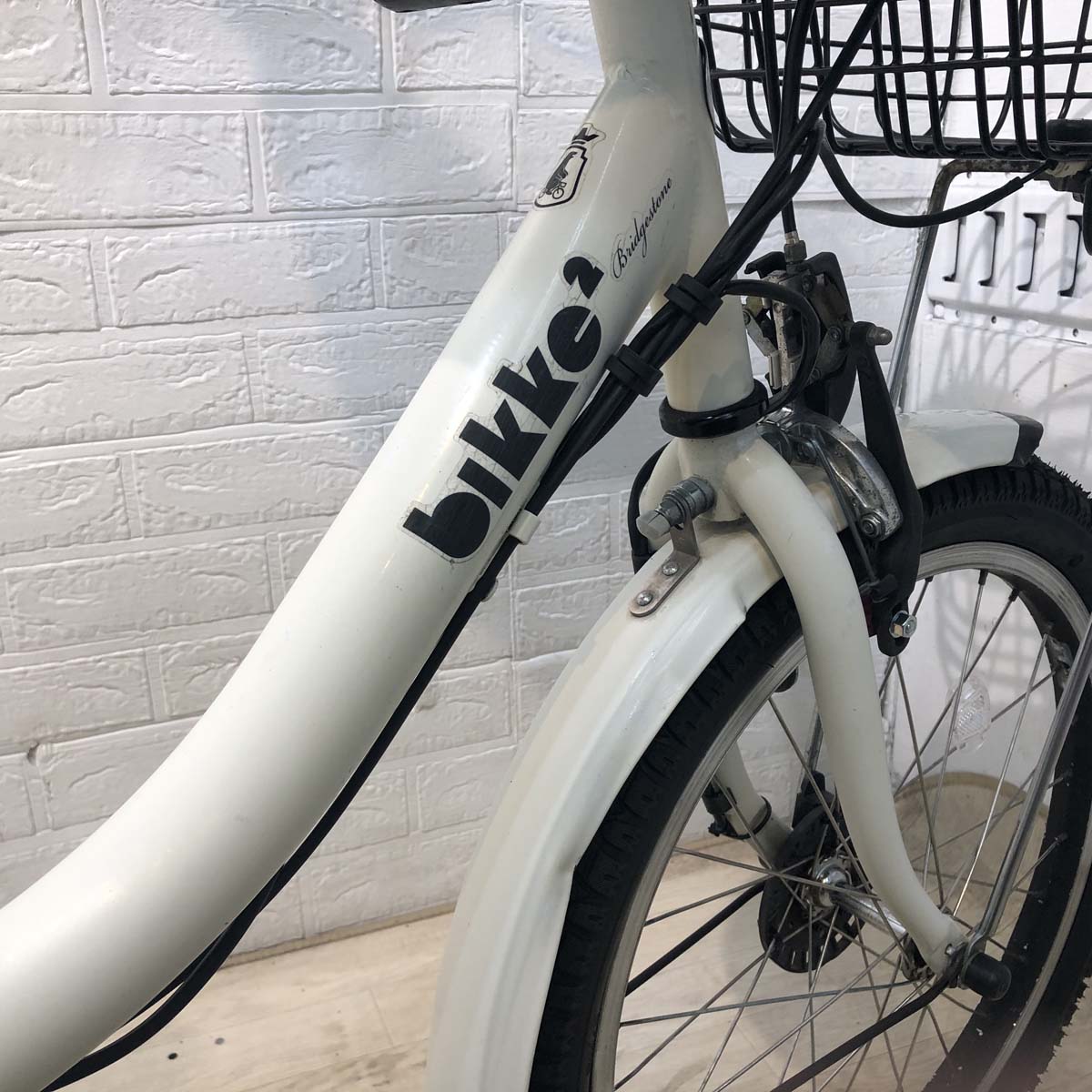 中古電動自転車 ブリヂストン bikke 2 e ビッケ ツー イー ホワイト 20インチ YD049  