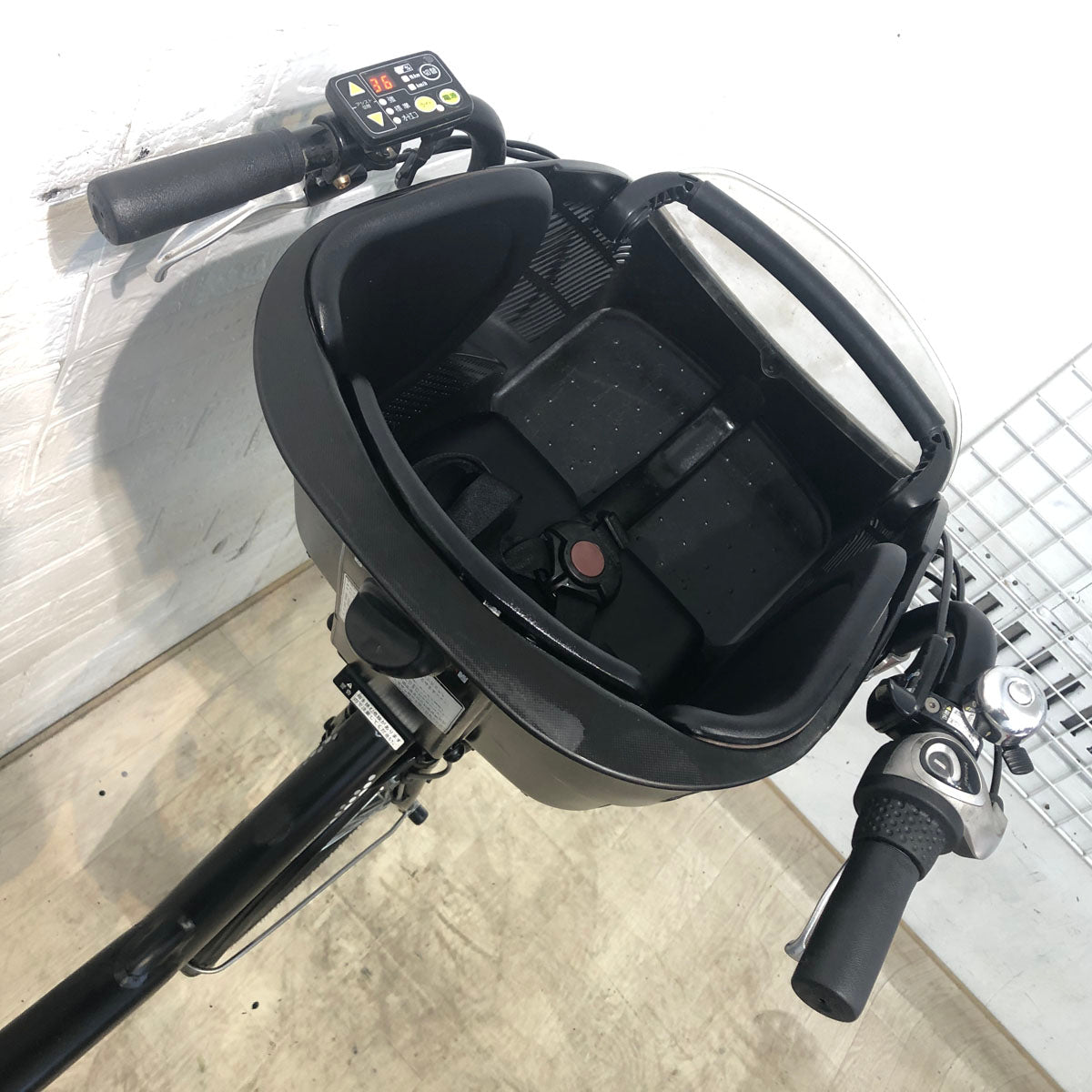 ブリヂストン アンジェリーノ プティット e ブラック 20インチ YD053【中古車】