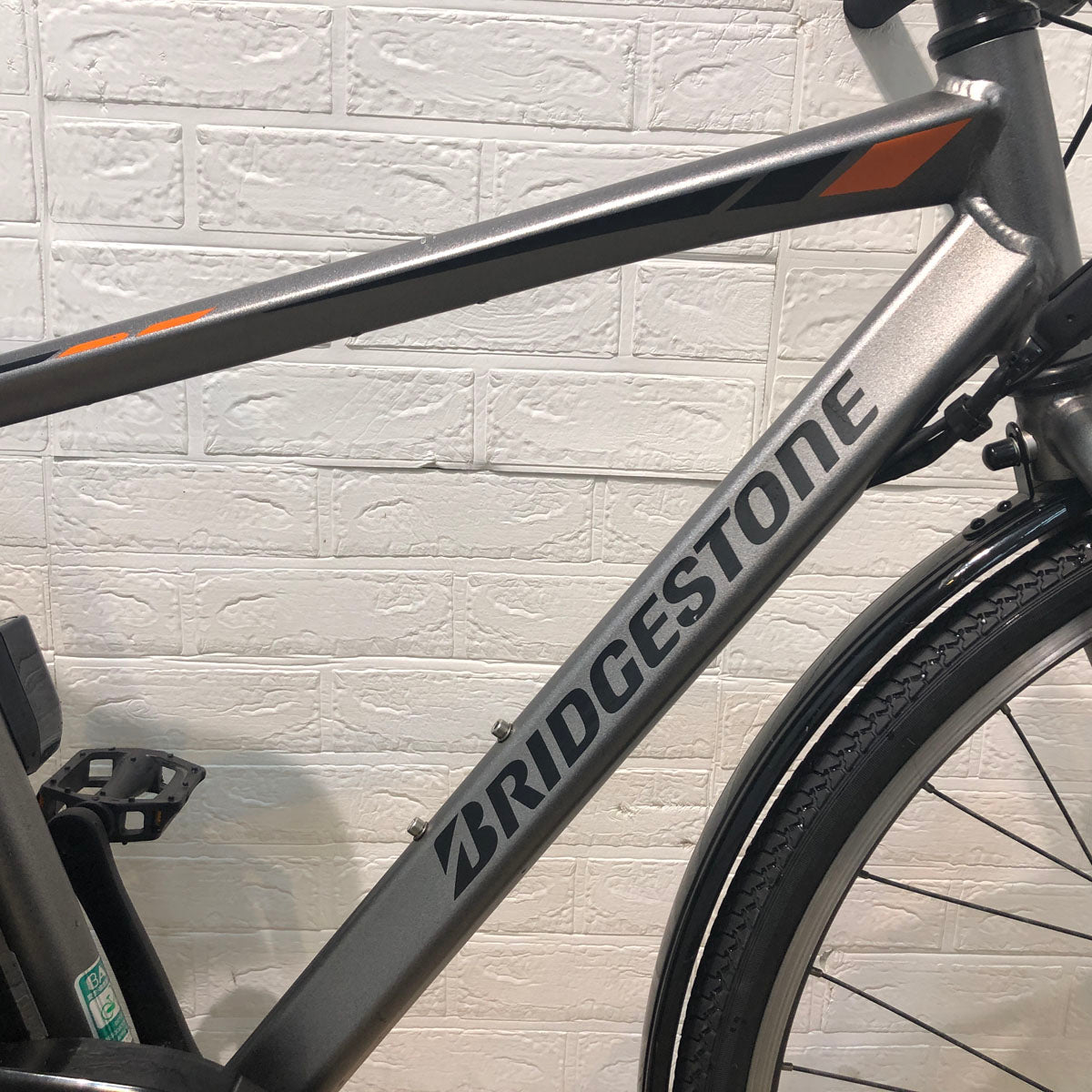 ブリヂストン TB1e グレー 27インチ SR370Y 【中古車】