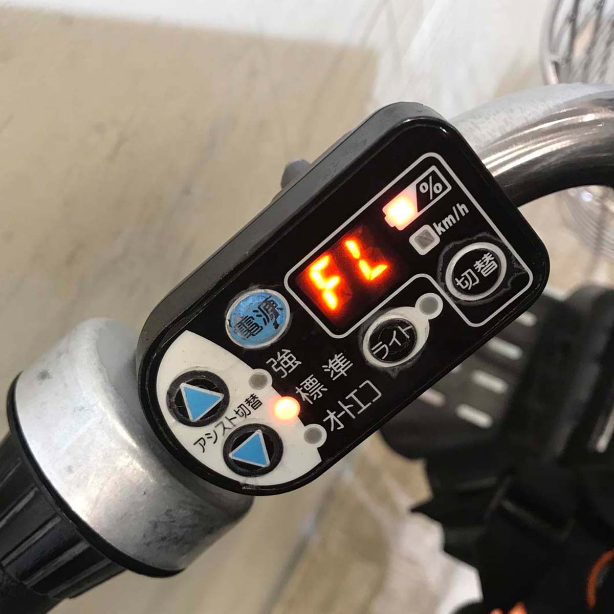 ブリヂストン ボーテ アシスタ DX ホワイト 26インチ KT023【中古車】