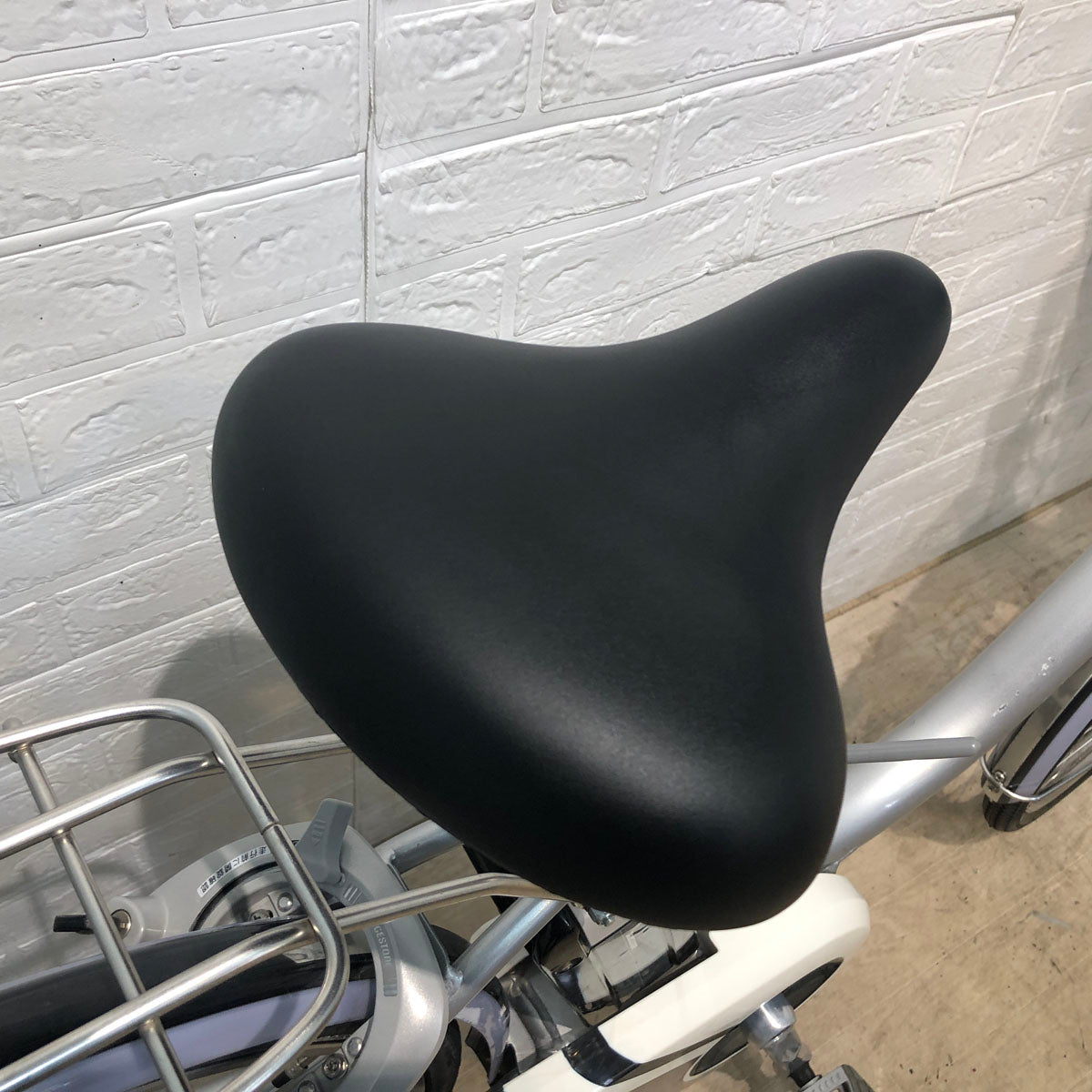 ブリヂストン アシスタ シルバー 26インチ YQ112 【中古車】