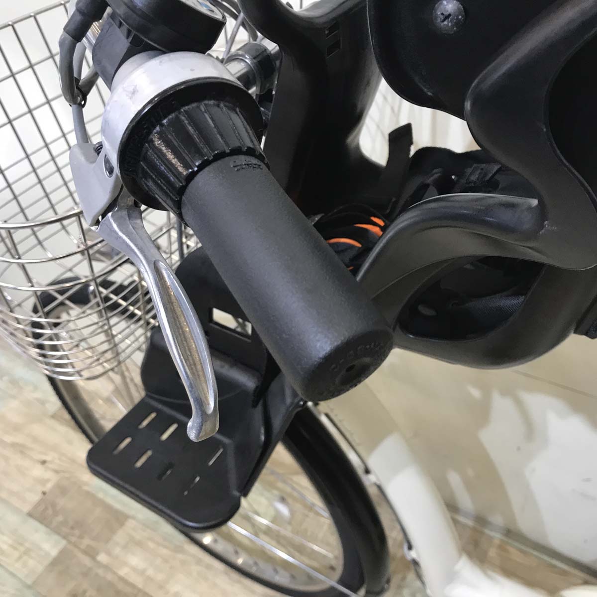 ブリヂストン ボーテ アシスタ DX ホワイト 26インチ KT023【中古車】