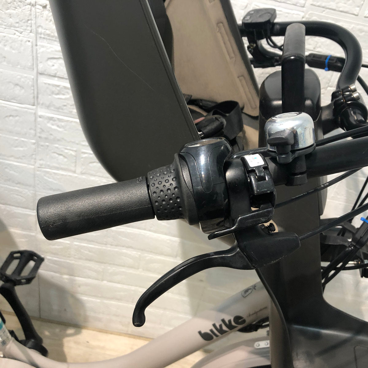 ブリヂストン bikke MOB dd ビッケ モブ dd ベージュ 前24×後20インチ YQ114 【中古車】