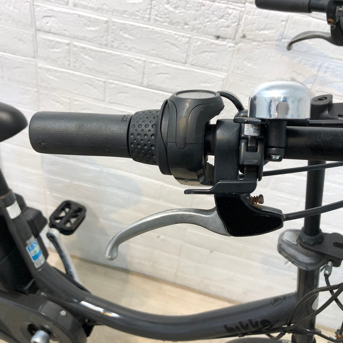 ブリヂストン bikke MOB e ビッケ モブ イー グレー 20インチ YD060 【中古車】