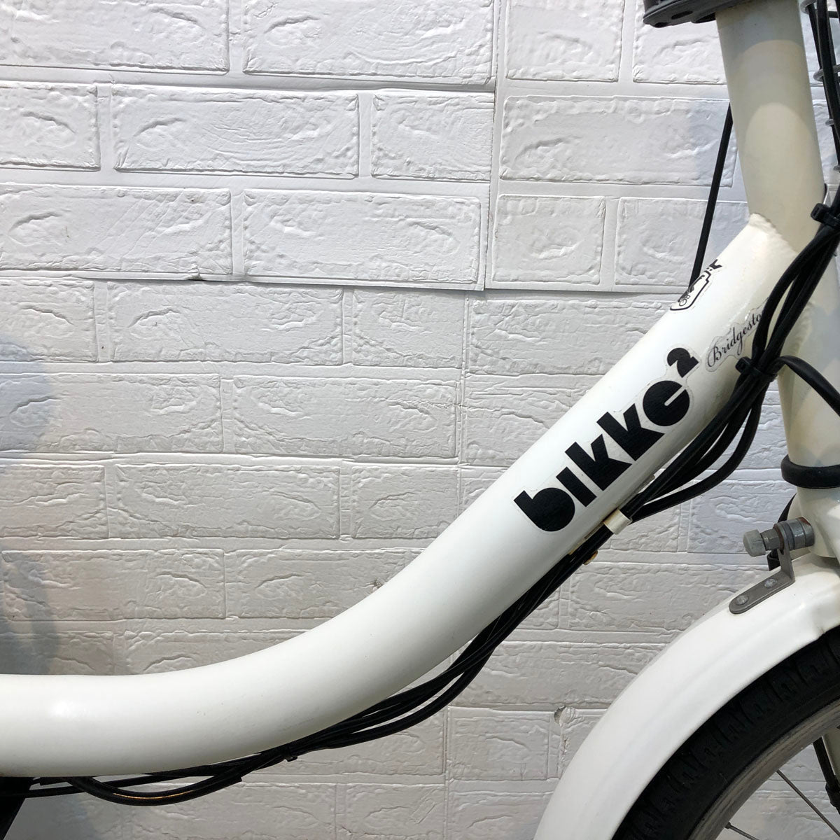 ブリヂストン bikke 2 e ビッケ ツー イー ホワイト 20インチ YD061 【中古車】