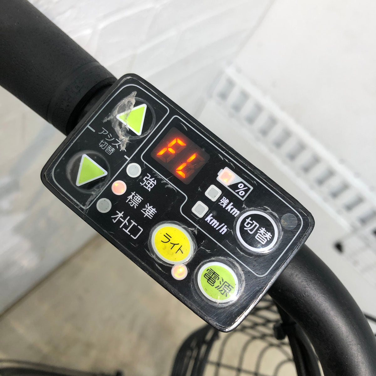 ブリヂストン bikke 2 e ビッケ ツー イー ホワイト 20インチ YD061 【中古車】