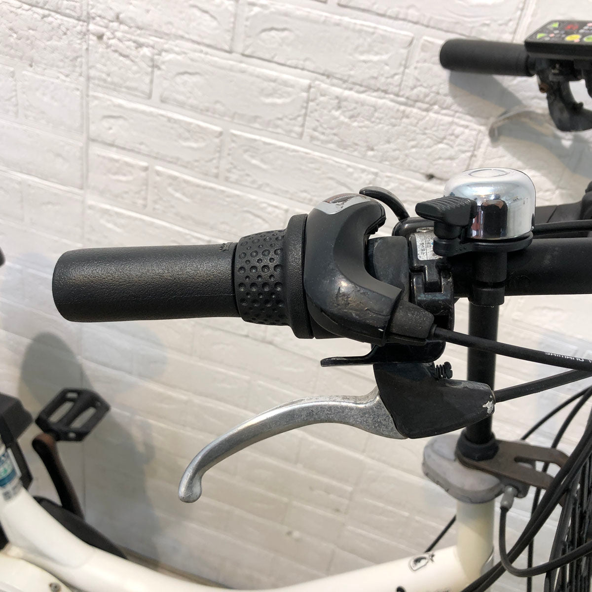 中古電動自転車 ブリヂストン bikke 2 e ビッケ ツー イー ホワイト 20インチ YD061