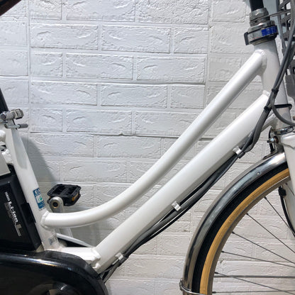 ブリヂストン ベルトロ ホワイト 26インチ YQ117  【中古車】