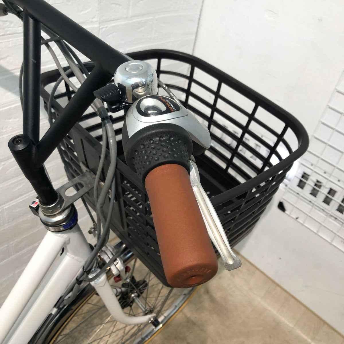 ブリヂストン ベルトロ ホワイト 26インチ YQ117  【中古車】