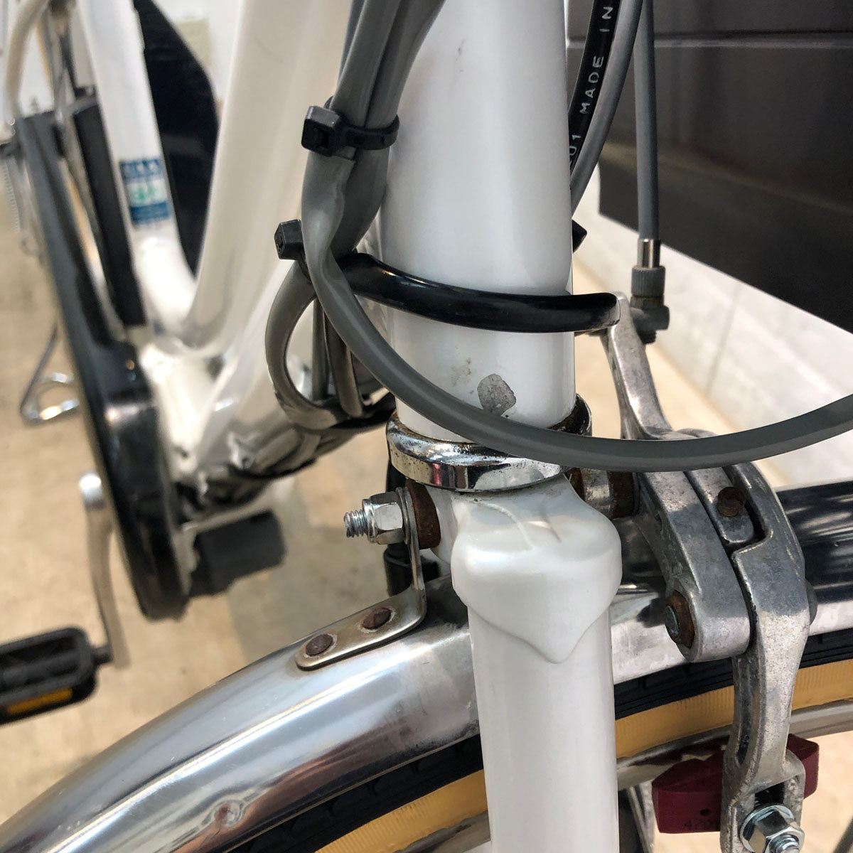ブリヂストン ベルトロ ホワイト 26インチ YQ117  【中古車】