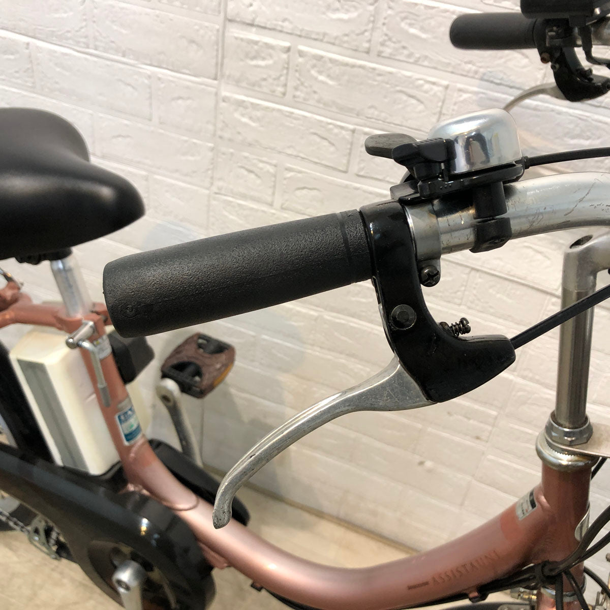 ブリヂストン アシスタ ユニ プレミア  ピンク 20インチ YD063 【中古車】