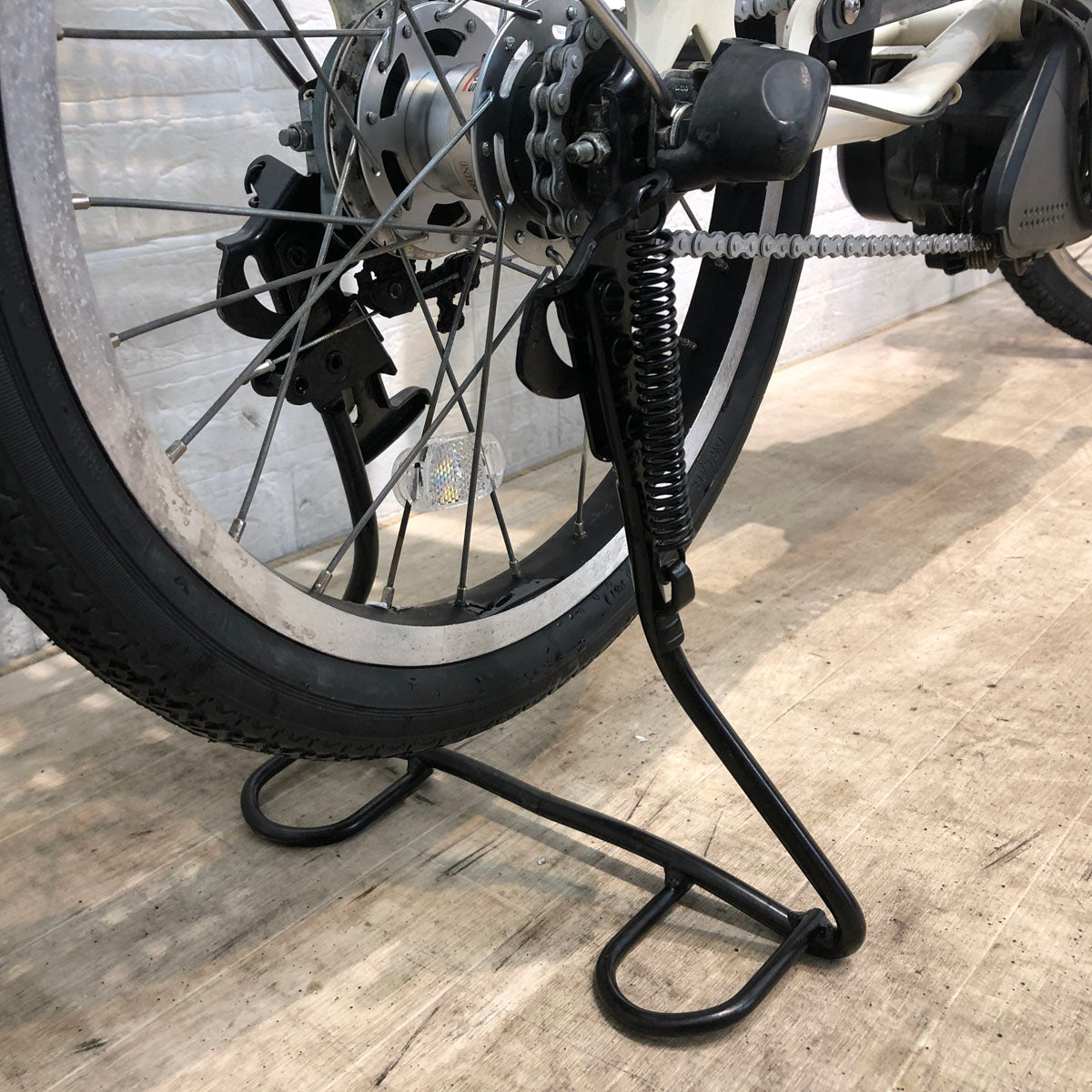 ブリヂストン ジョシスワゴン ホワイト 前20×後18インチ YR001 【中古車】