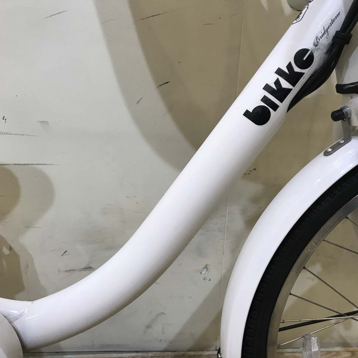 ブリヂストン bikke MOB dd ビッケ モブ dd ホワイト 前24×後20インチ KC028 【中古車】