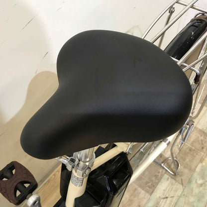 ブリヂストン アシスタ ロイヤル アイボリー ホワイト 26インチ KX080 【中古車】