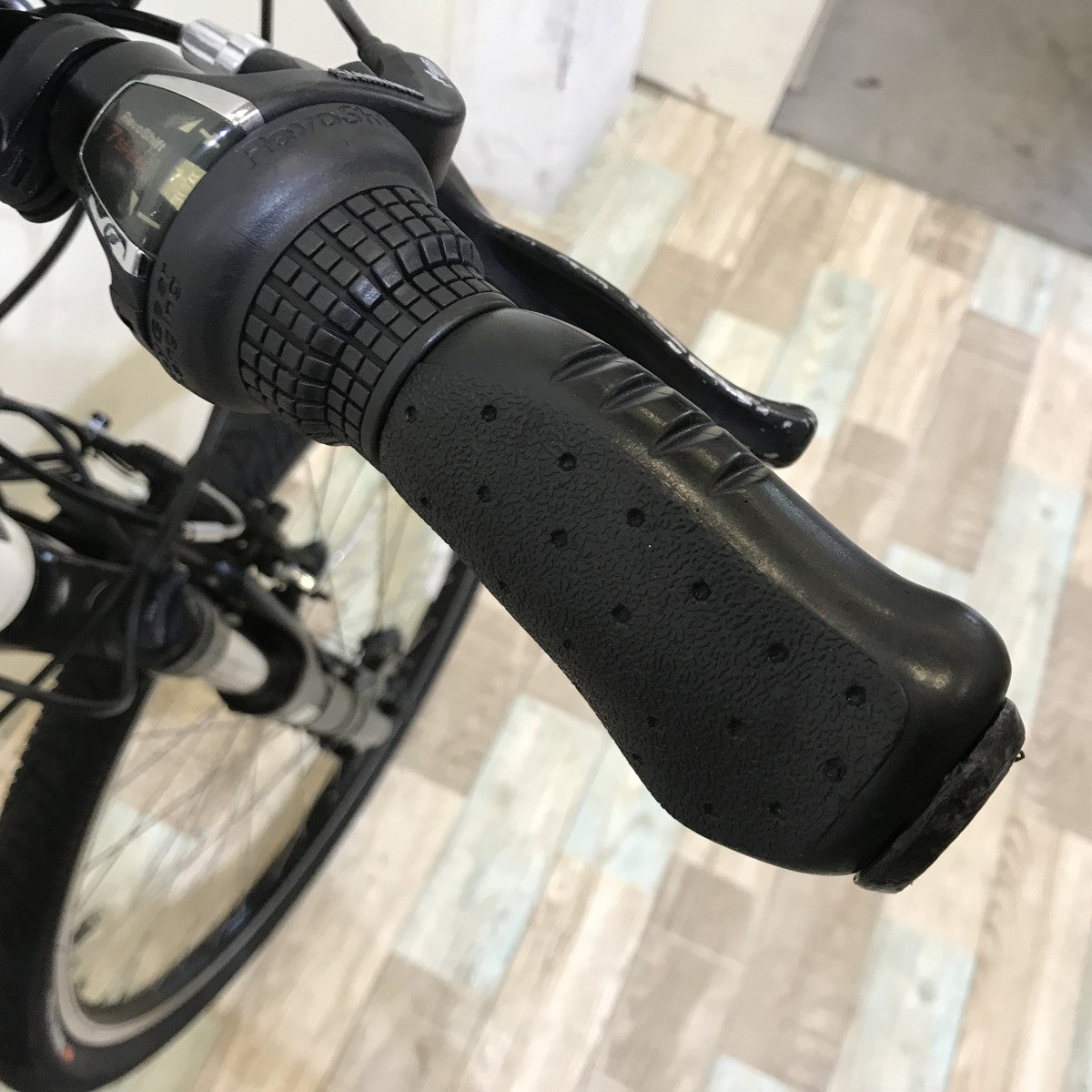 中古電動自転車 パナソニック ハリヤ ホワイト 26インチ KH025