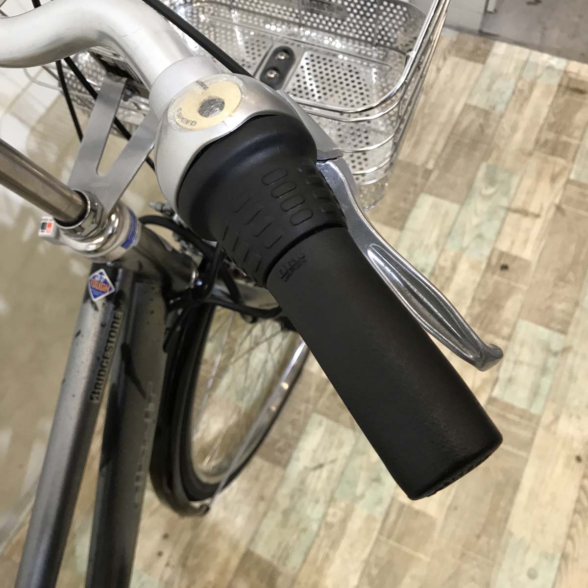 ブリヂストン アルベルト e シルバー 27インチ KX090  【中古車】
