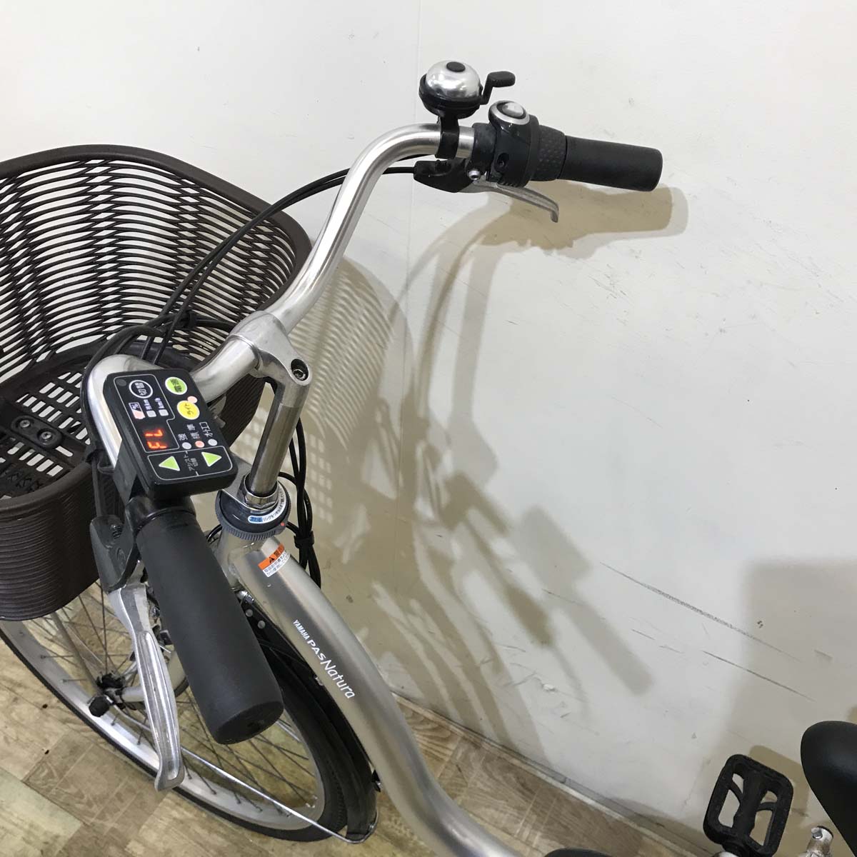 中古電動自転車  ヤマハ PAS ナチュラ M シルバー 26インチ KC042