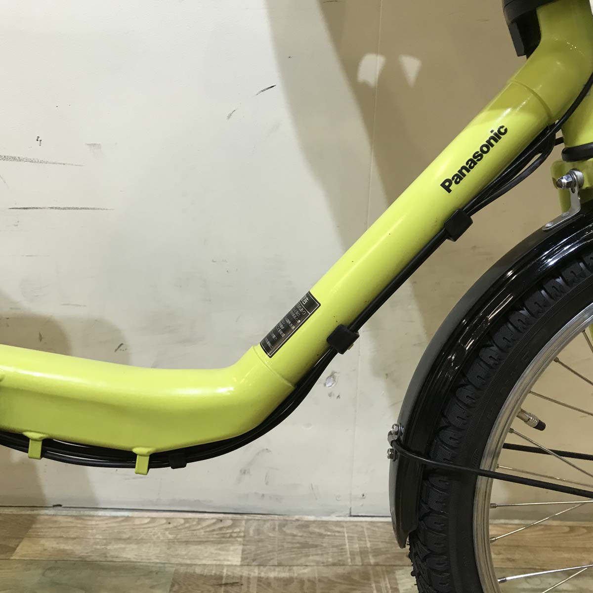 パナソニック ギュット ミニ EX イエローグリーン 20インチ KC044【中古車】