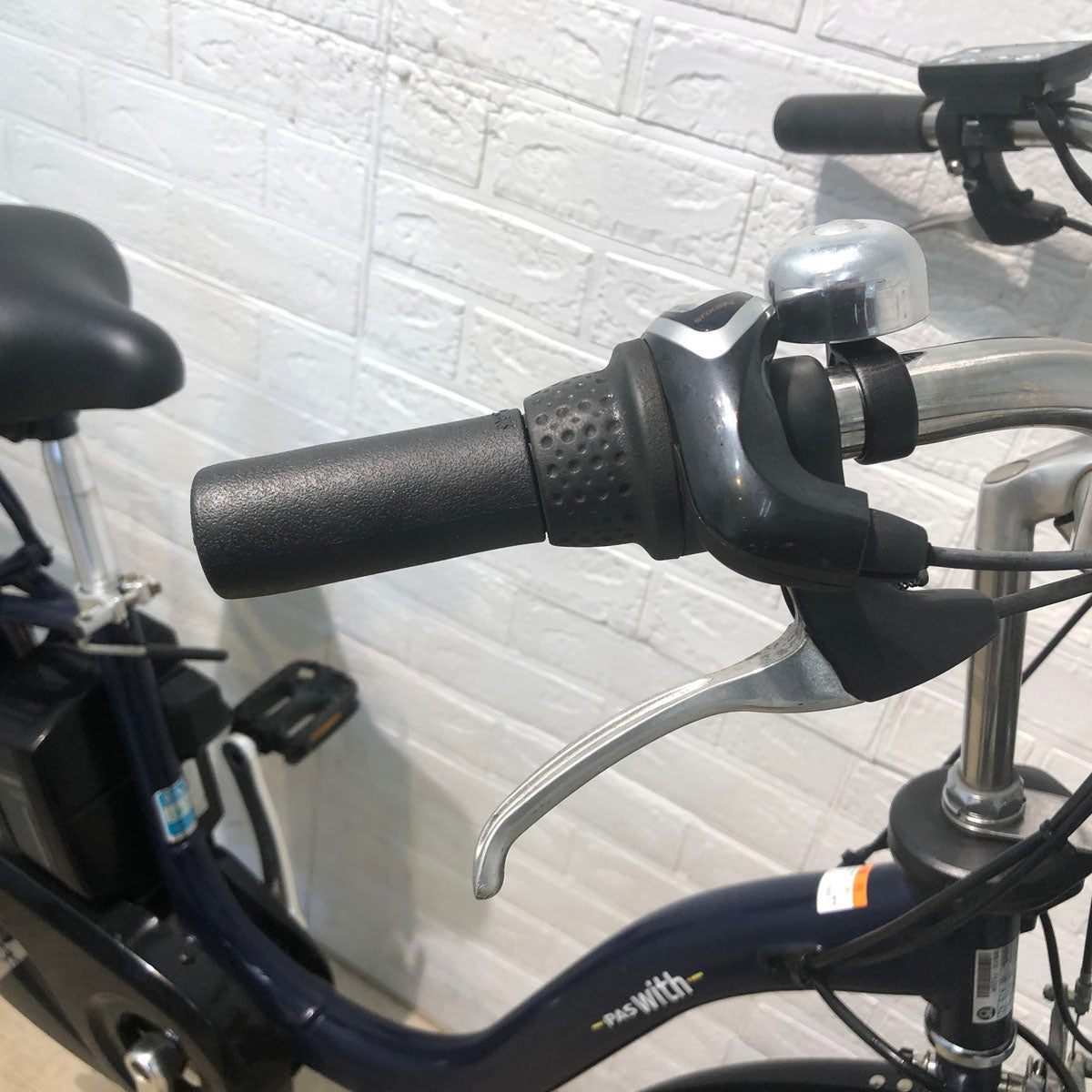 中古電動自転車 ヤマハ PAS With パス ウィズ ネイビー 26インチ YW020