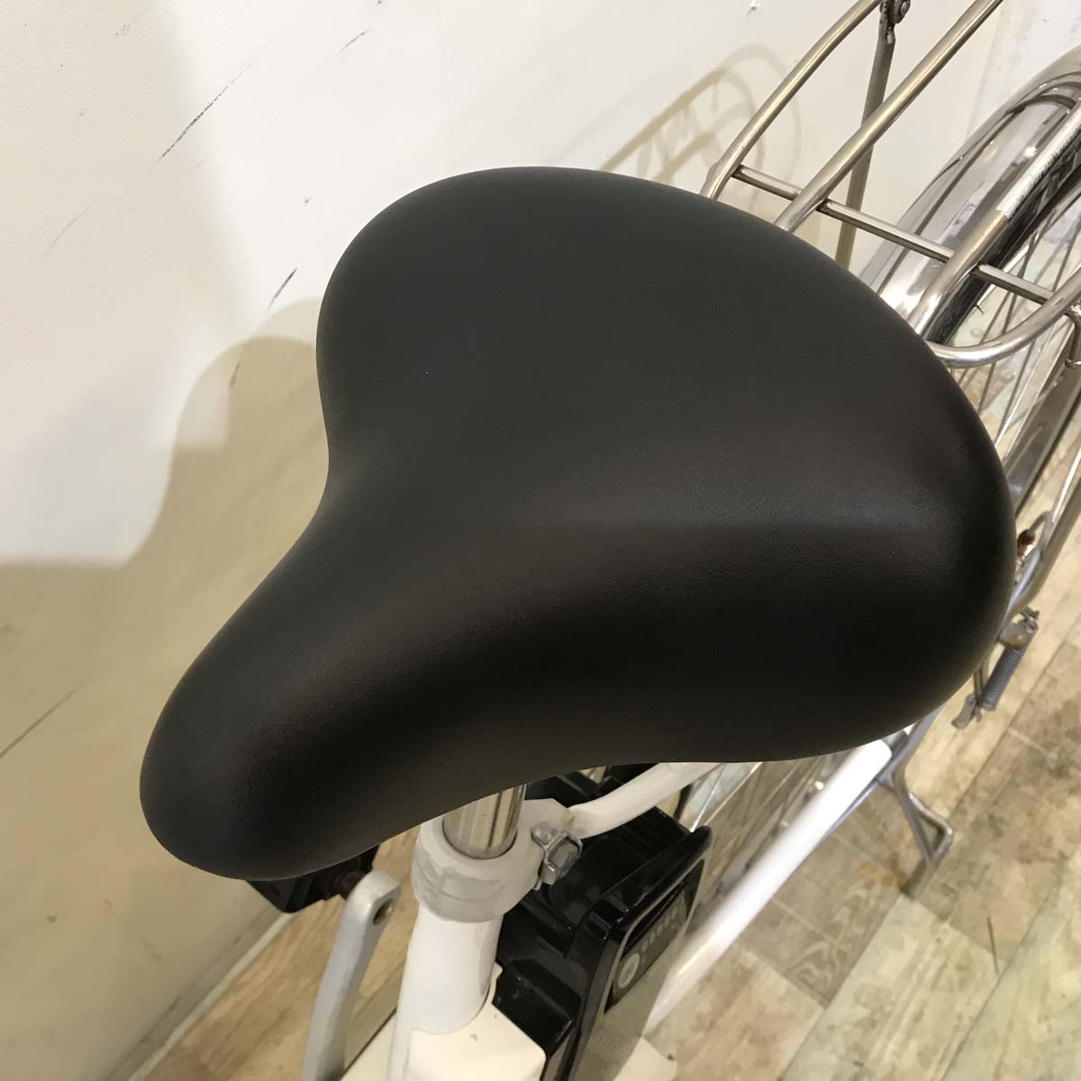 中古電動自転車  パナソニック ビビ DX ホワイト 26インチ KC047