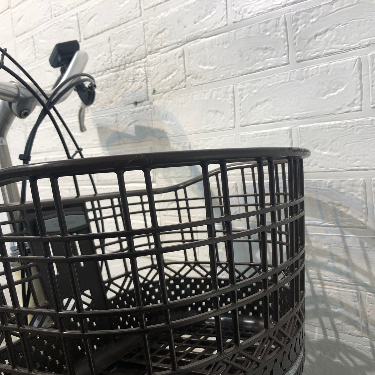 ブリヂストン アシスタ ユニ プレミア アイボリー 20インチ SR419Y 【中古車】