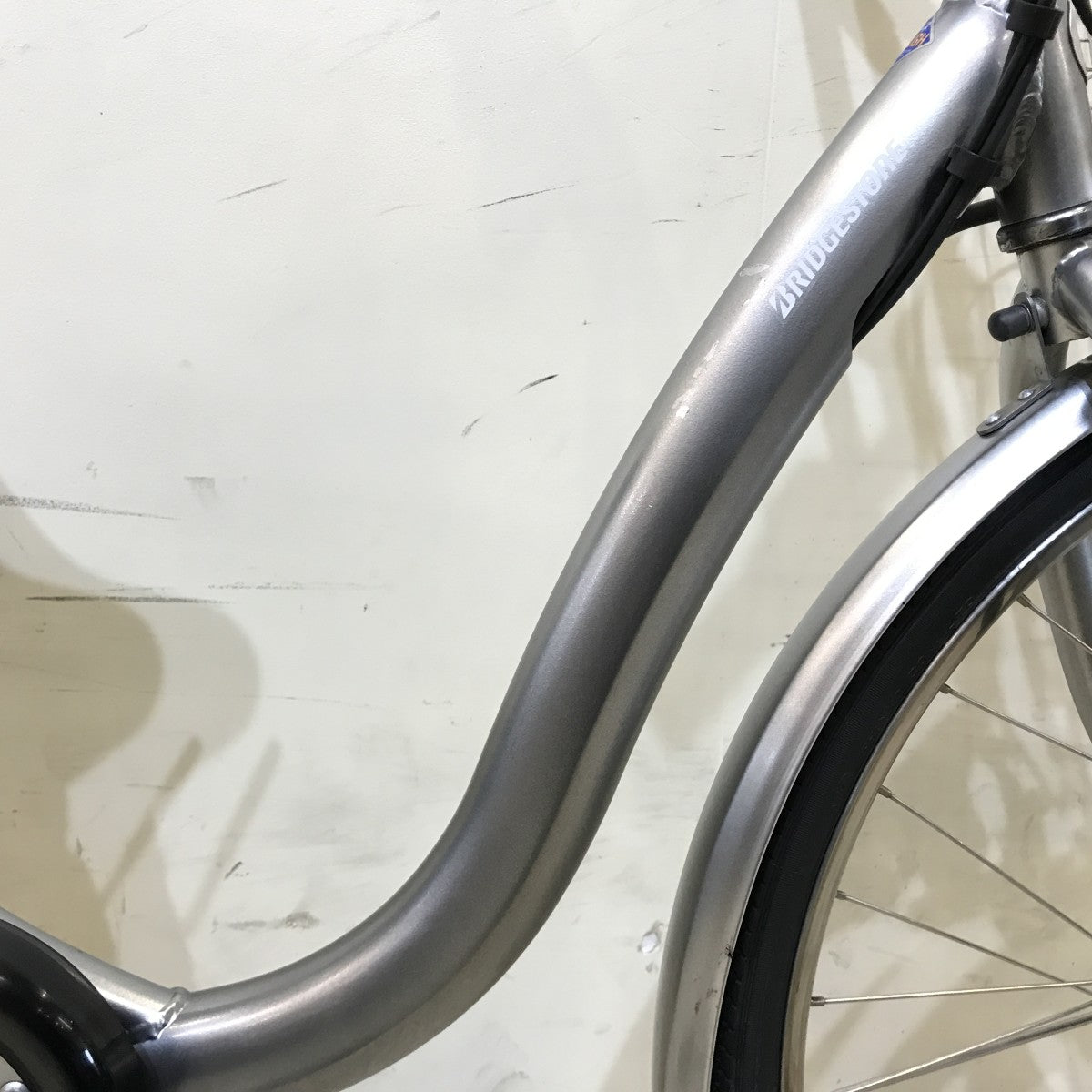 中古電動自転車 ブリヂストン フロンティア シルバー 26インチ KH039
