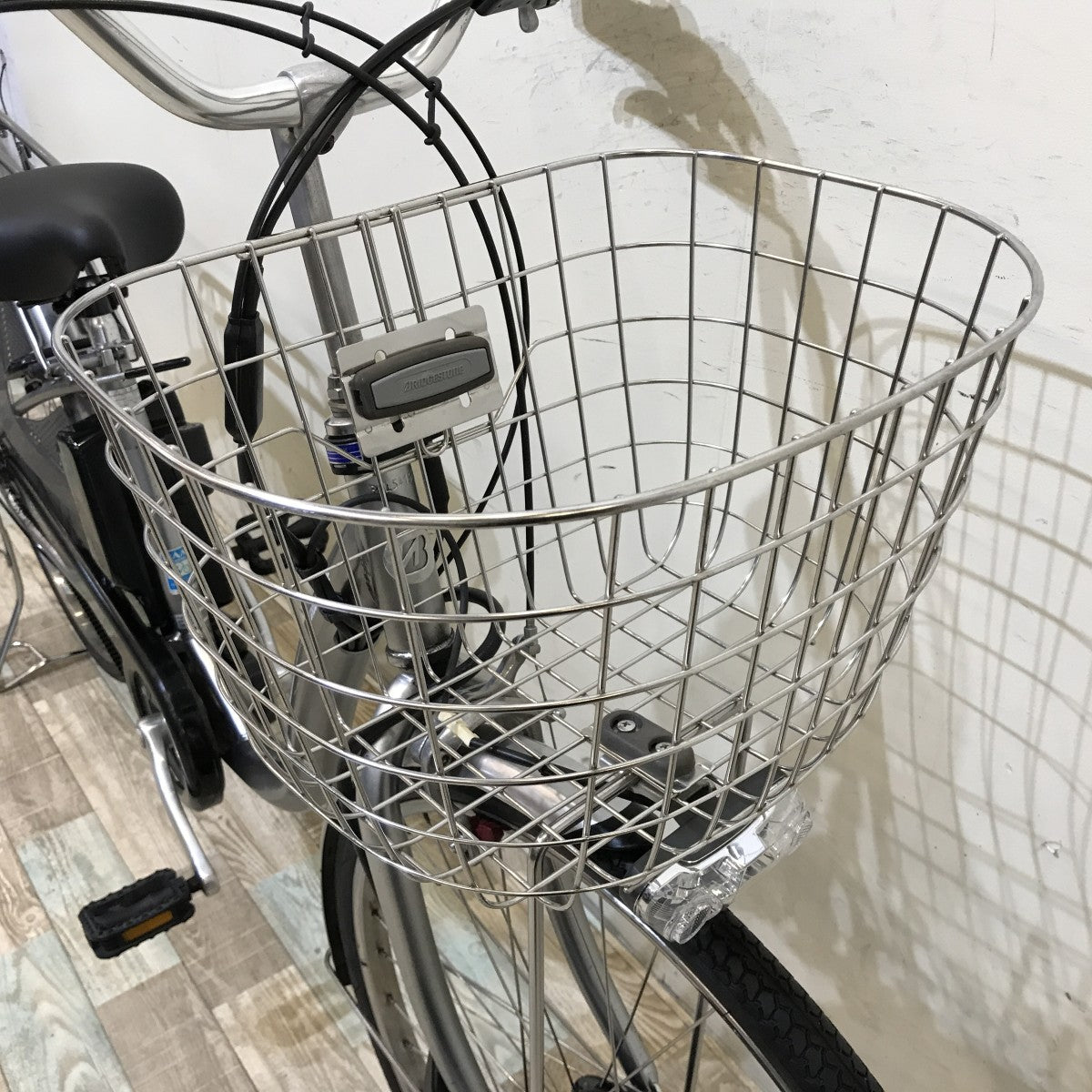 ブリヂストン フロンティア シルバー 26インチ KH039 【中古車】
