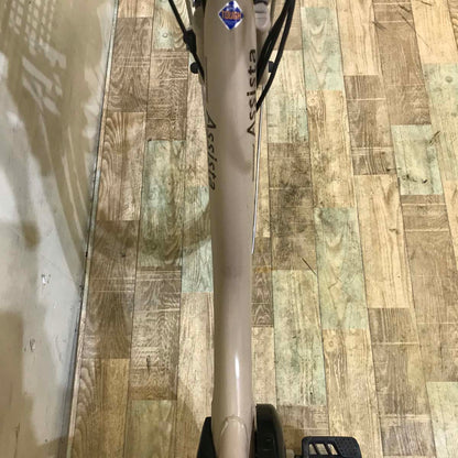 ブリヂストン アシスタ ベーシック ベージュ 26インチ KC056 【中古車】