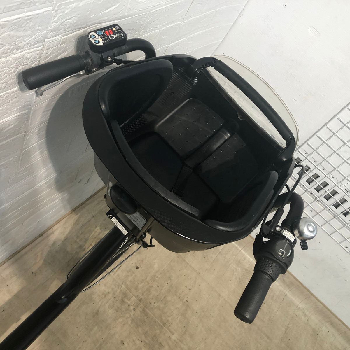 ブリヂストン アンジェリーノ プティット POSH アシスタ ブラック 20インチ YW036【中古車】