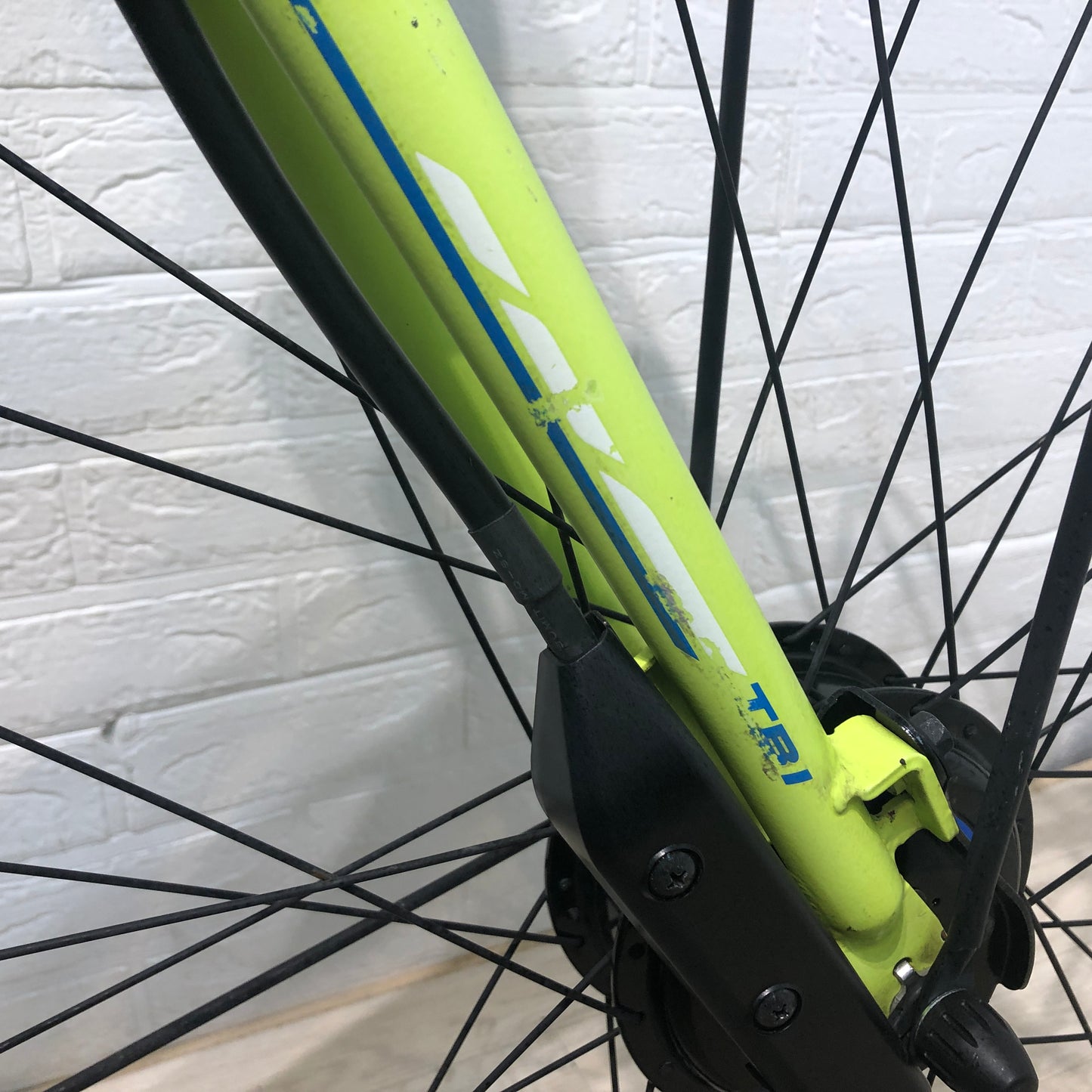 ブリヂストン TB1e グリーン 27インチ SR329Y 【中古車】