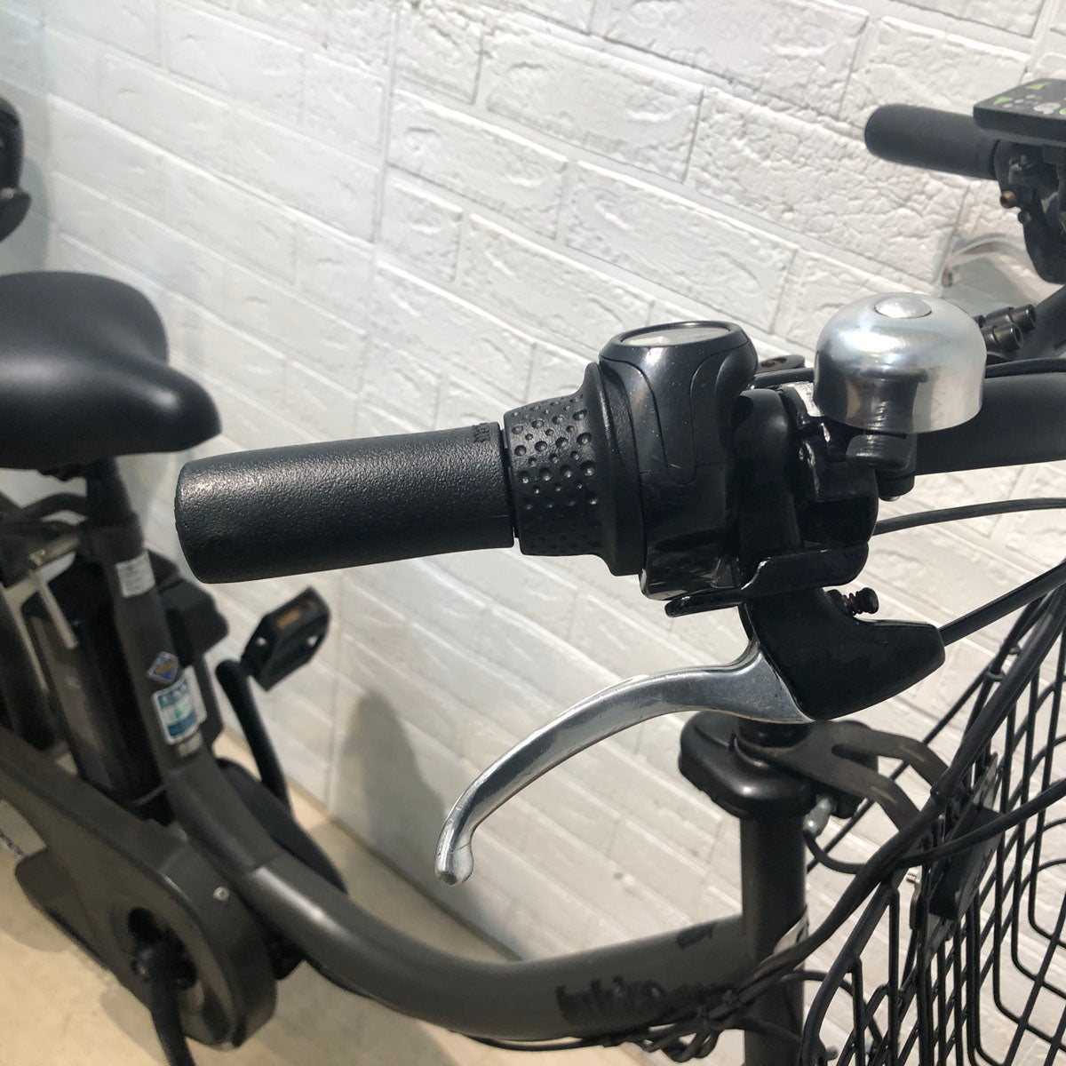ブリヂストン bikke e ビッケ イー グレー 20インチ YW041 【中古車】