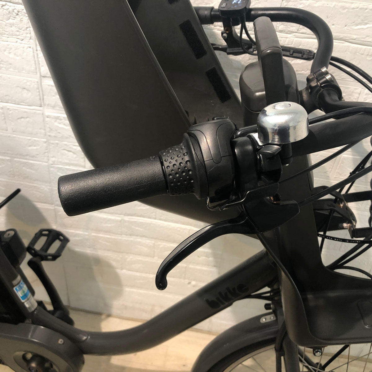 ブリヂストン bikke MOB dd ビッケ モブ dd グレー 前24×後20インチ YW042 【中古車】