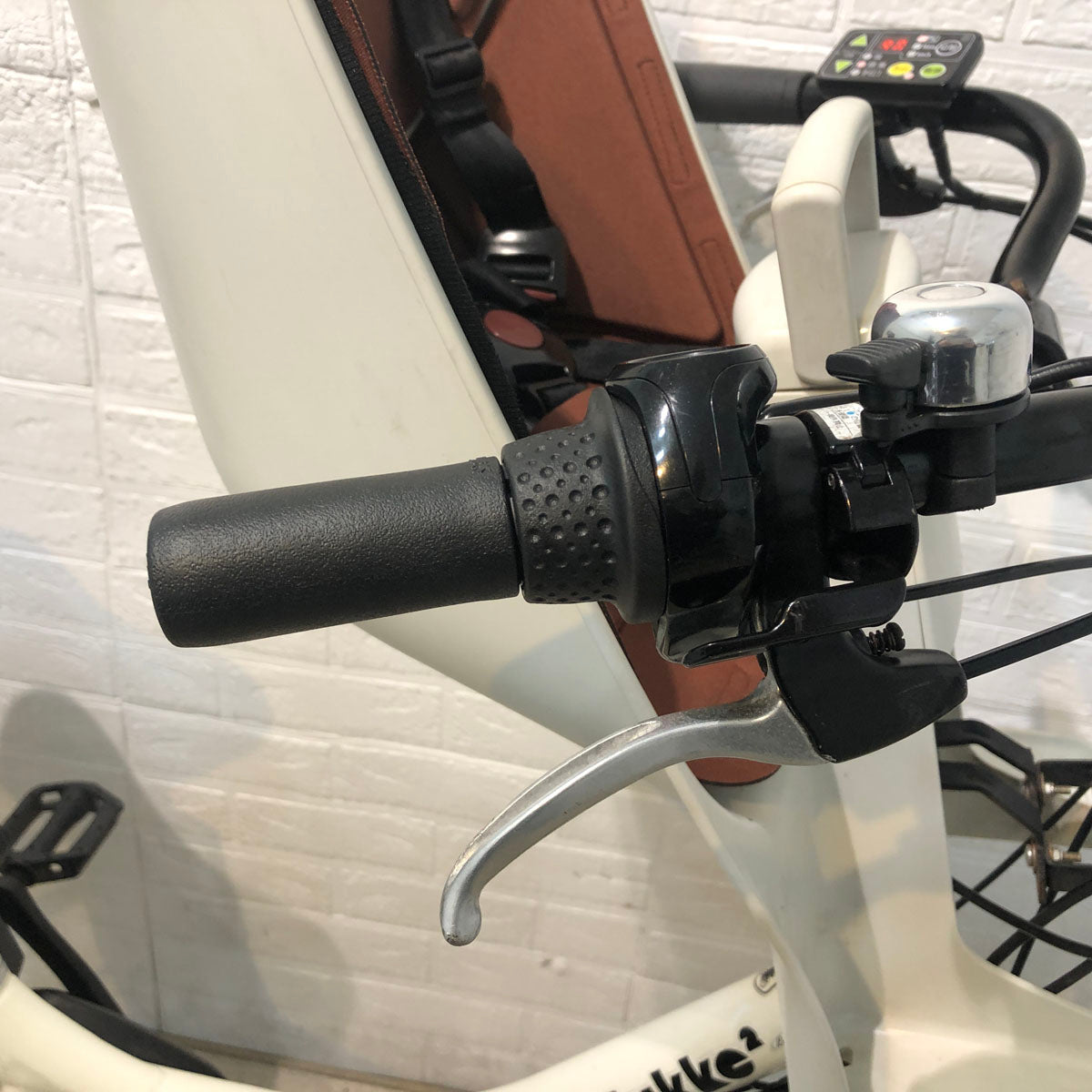 中古電動自転車 ブリヂストン bikke 2 e ビッケ ツー イー ホワイト 20インチ YD106