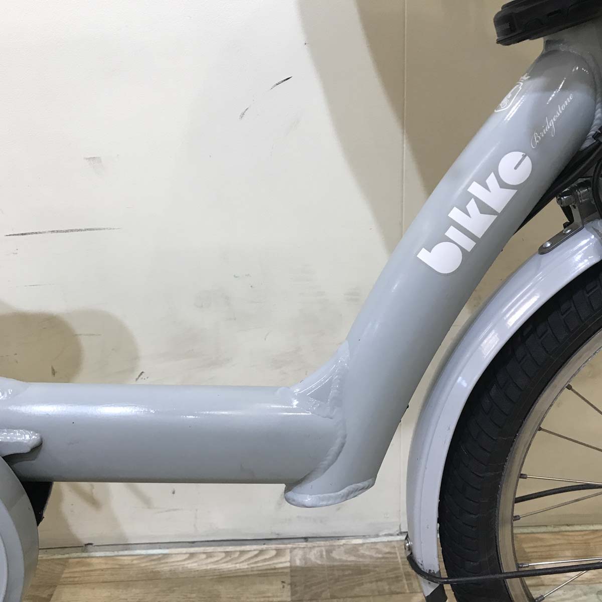 ブリヂストン bikke POLAR e ビッケ ポーラー イー グレー 20インチ KT072 【中古車】
