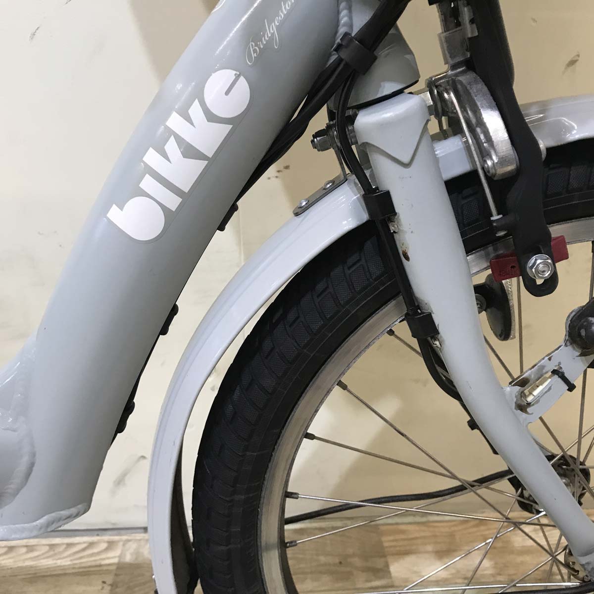 ブリヂストン bikke POLAR e ビッケ ポーラー イー グレー 20インチ KT072 【中古車】