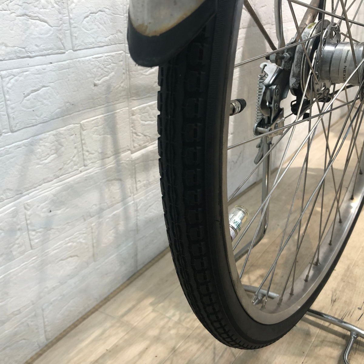 ブリヂストン フロンティア プレシャスベージュ 26インチ YW047 【中古車】