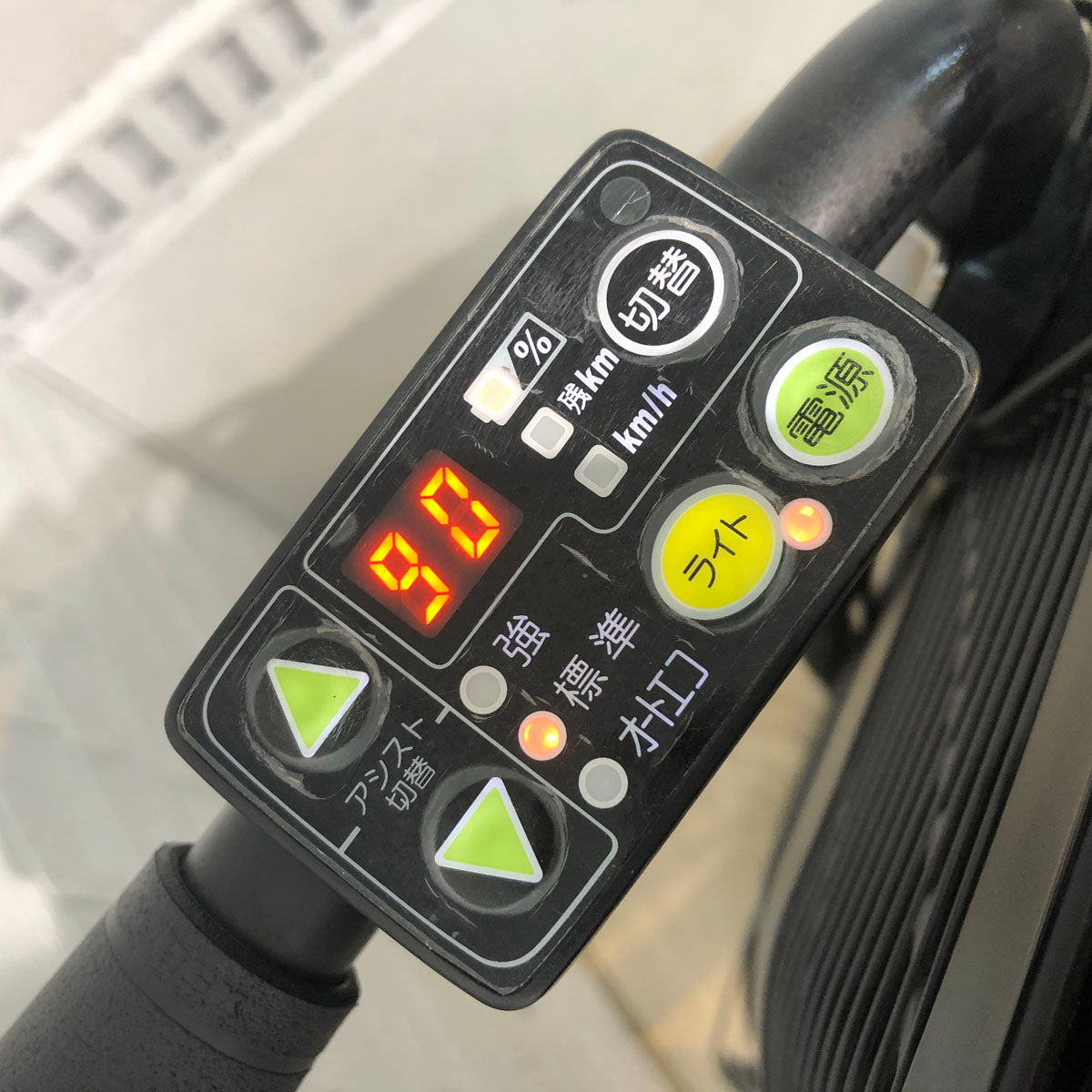 中古電動自転車 ブリヂストン アンジェリーノ プティット e カーキ 20インチ YE003