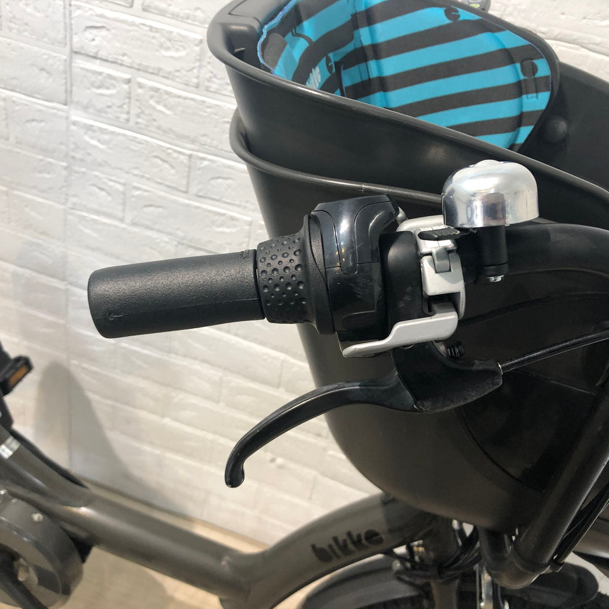 ブリヂストン bikke POLAR e ビッケ ポーラー イー グレー 20インチ YW055 【中古車】