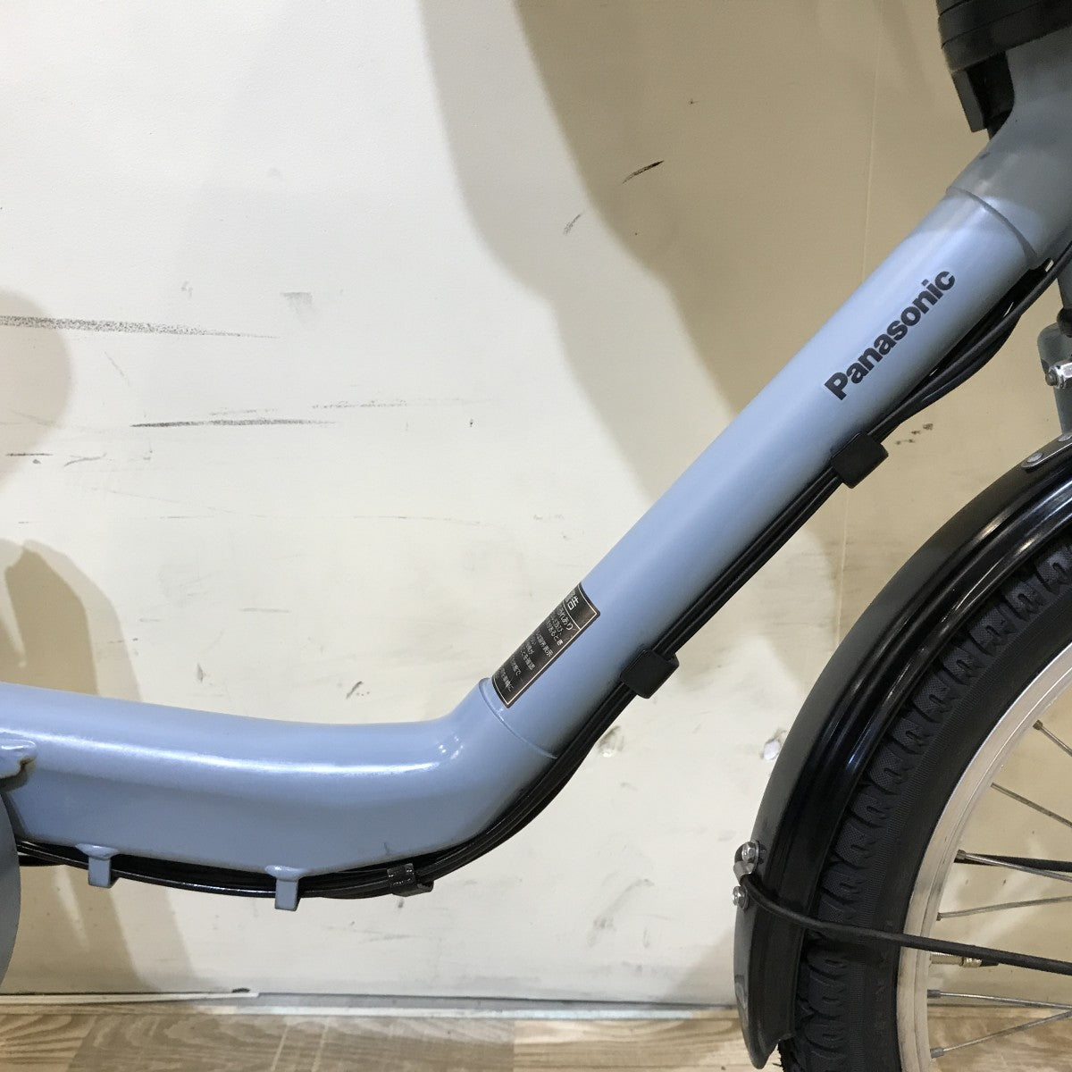 パナソニック ギュットミニDX ブルー 20インチ KH067 【中古車】