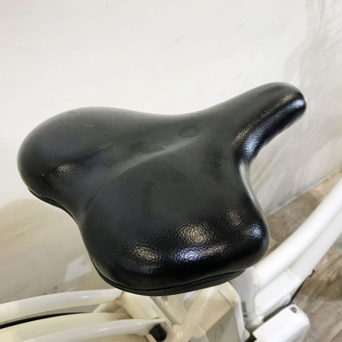 中古電動自転車 ブリヂストン ハイディツー ホワイト 26インチ KH070